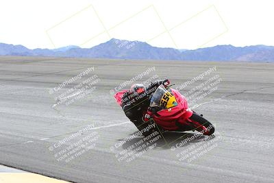 media/Feb-27-2022-CVMA (Sun) [[a3977b6969]]/Race 6 500 Supersport-350 Supersport (Holeshot)/